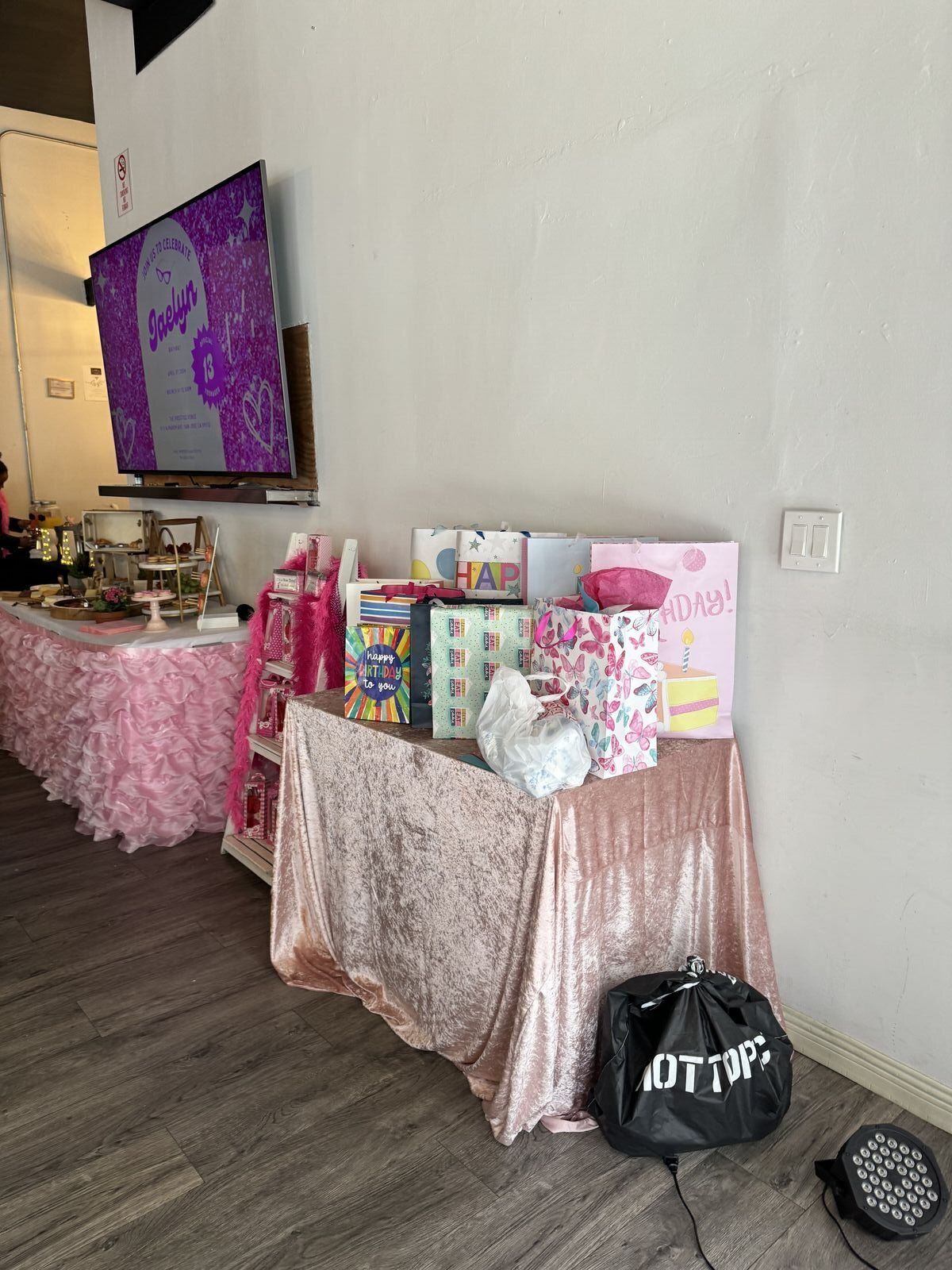 Quinceañera decorations and event details